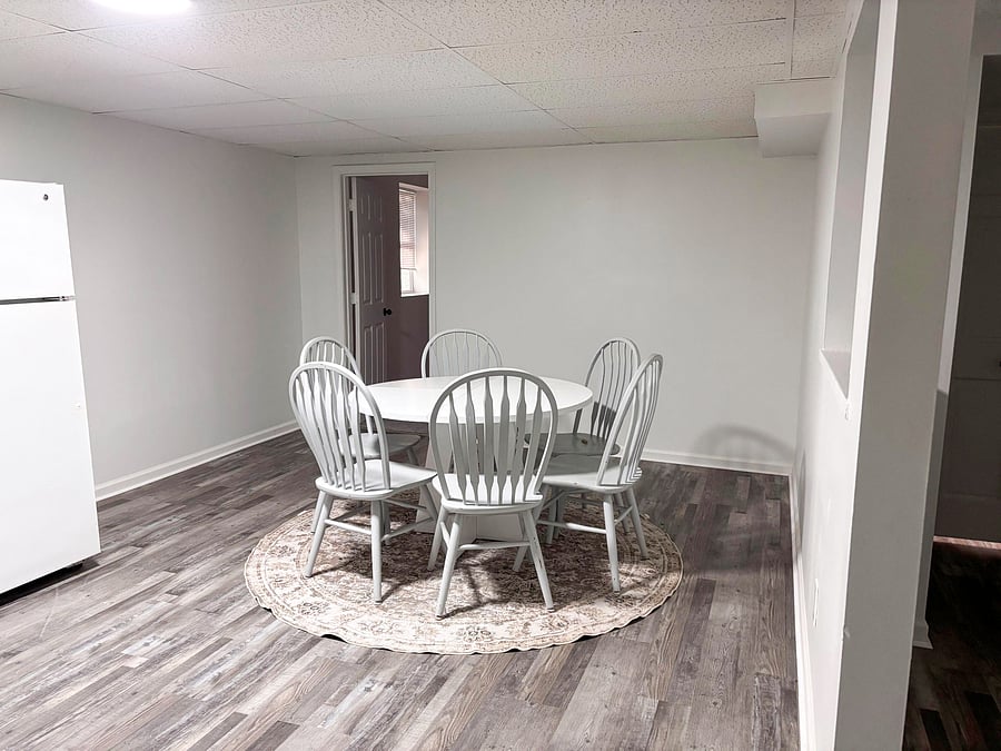 Lower dining space