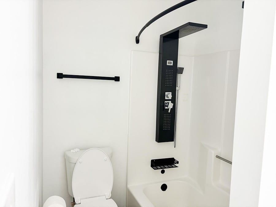 Shared Bathroom First Floor