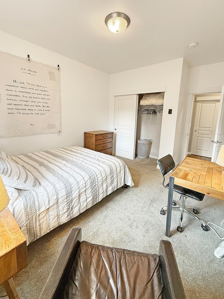 Bedroom 1 (2nd bedroom also available)