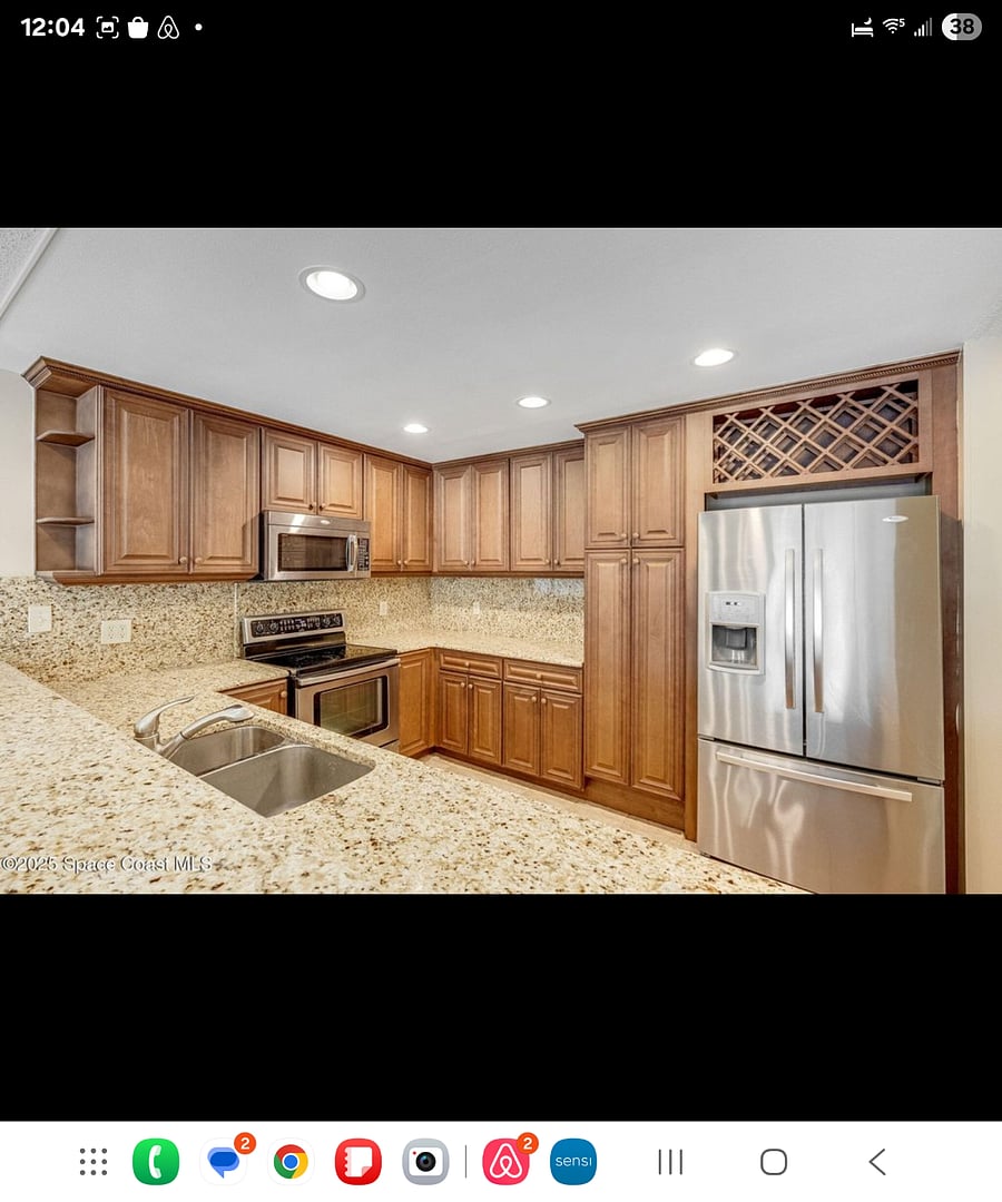 Plenty of room for multiple adults. Mr Coffee Pot, Air Fryer and Grill. Fully stocked dishes and utensils.