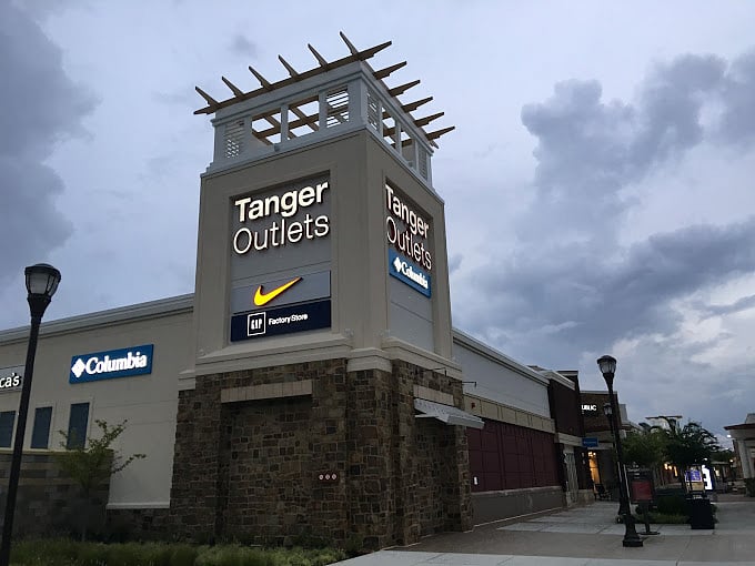 Nearby shopping