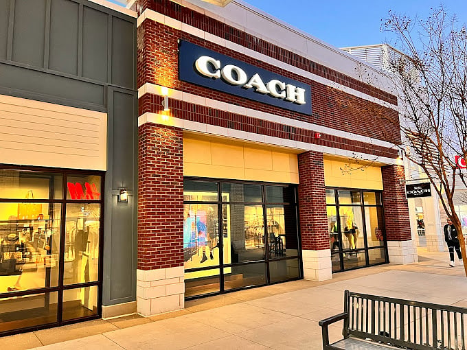 Nearby shopping