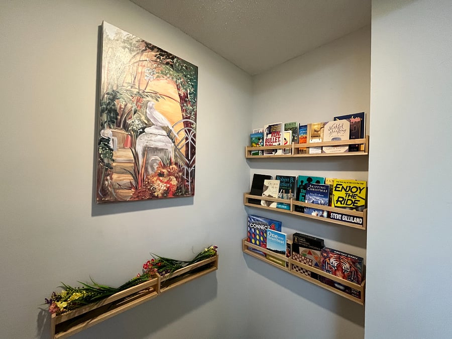 Reading nook with games