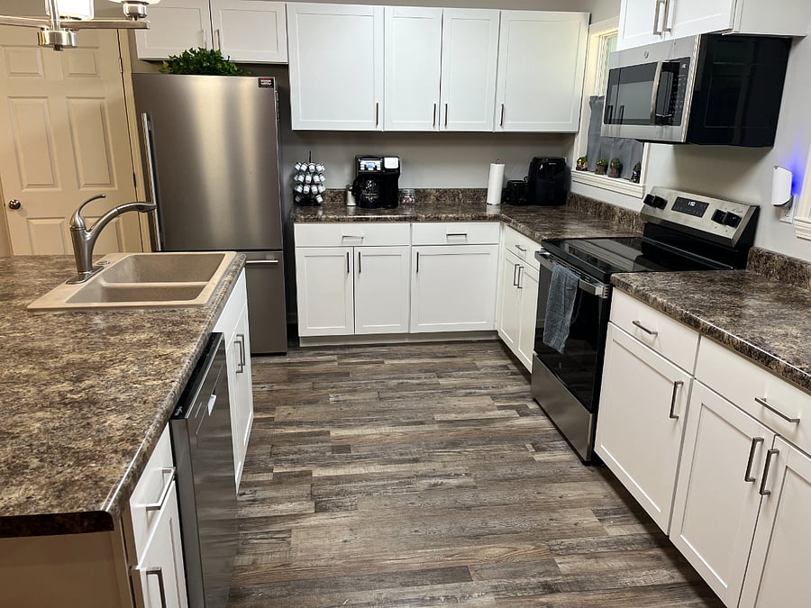 Full Kitchen