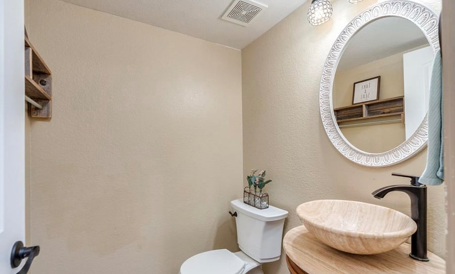 Powder Bathroom (1/2 bathroom) 1st floor 