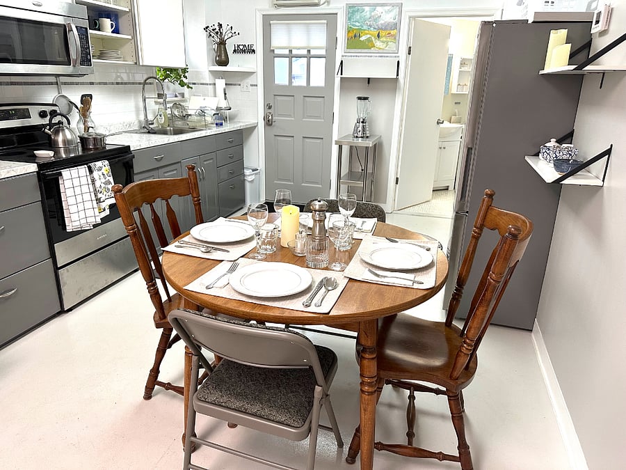 Table seating for four, if you have company for an evening.