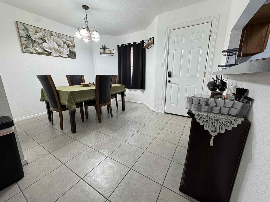 Furnished Finder property 911514_2 photo 8