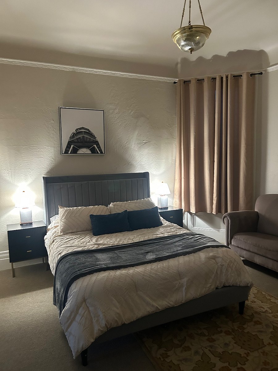 Queen bed