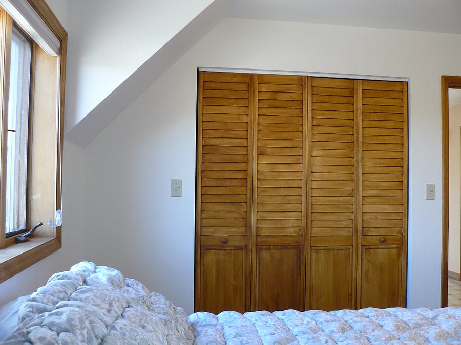 East bedroom
