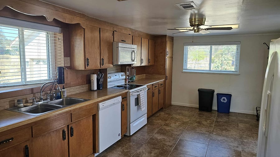 Furnished Finder property 911676_1 photo 3