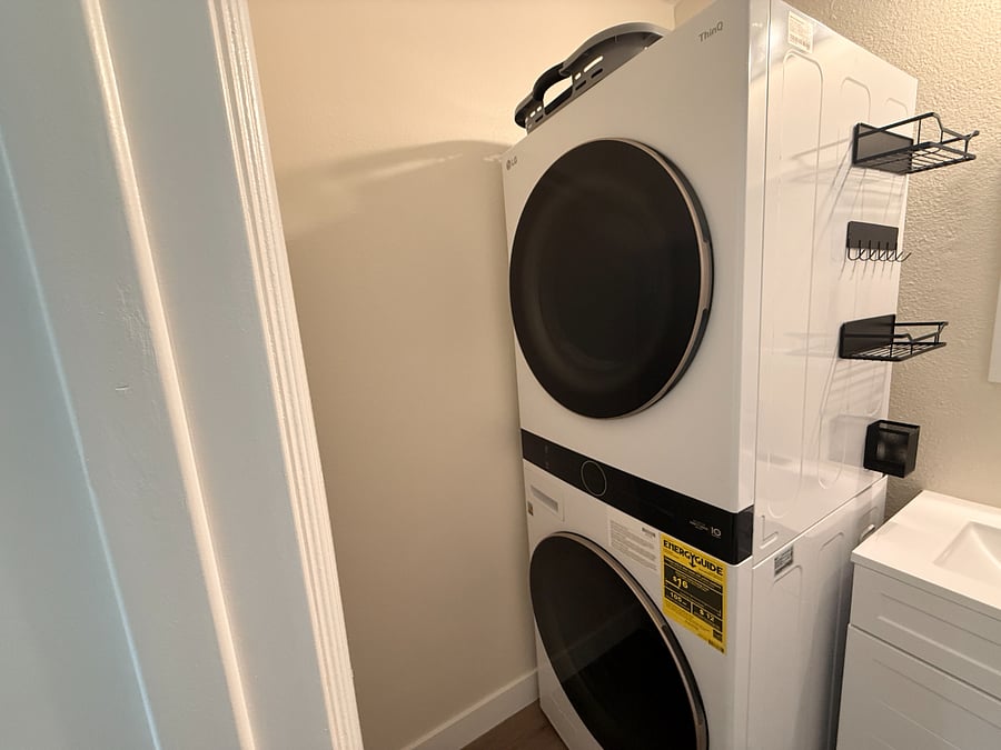 Washer/Dryer in bathroom