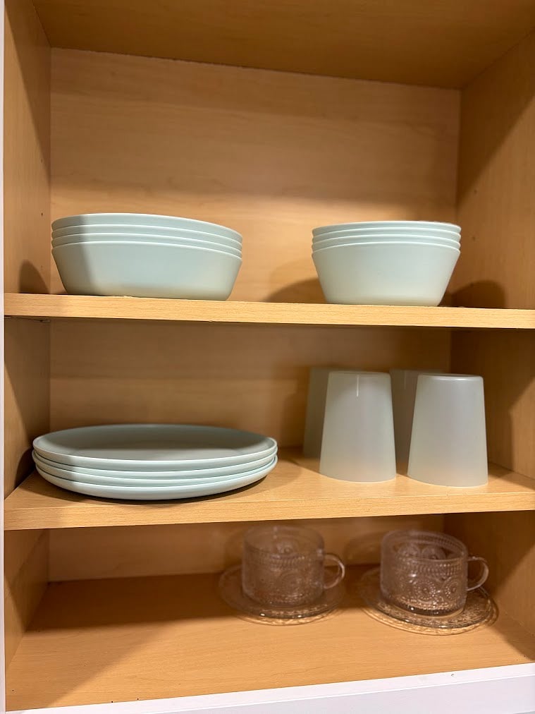 plates, bowls, cups, mugs