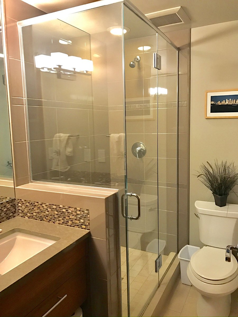 Modern bathroom