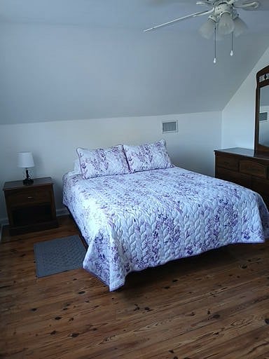 Upstairs East Bedroom