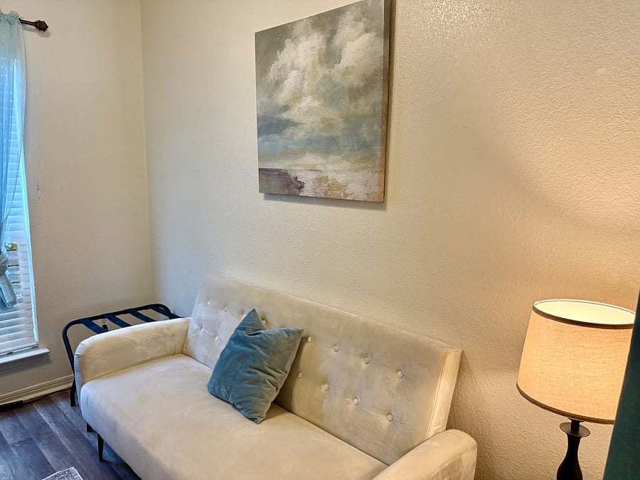 Bedroom 4 with futon