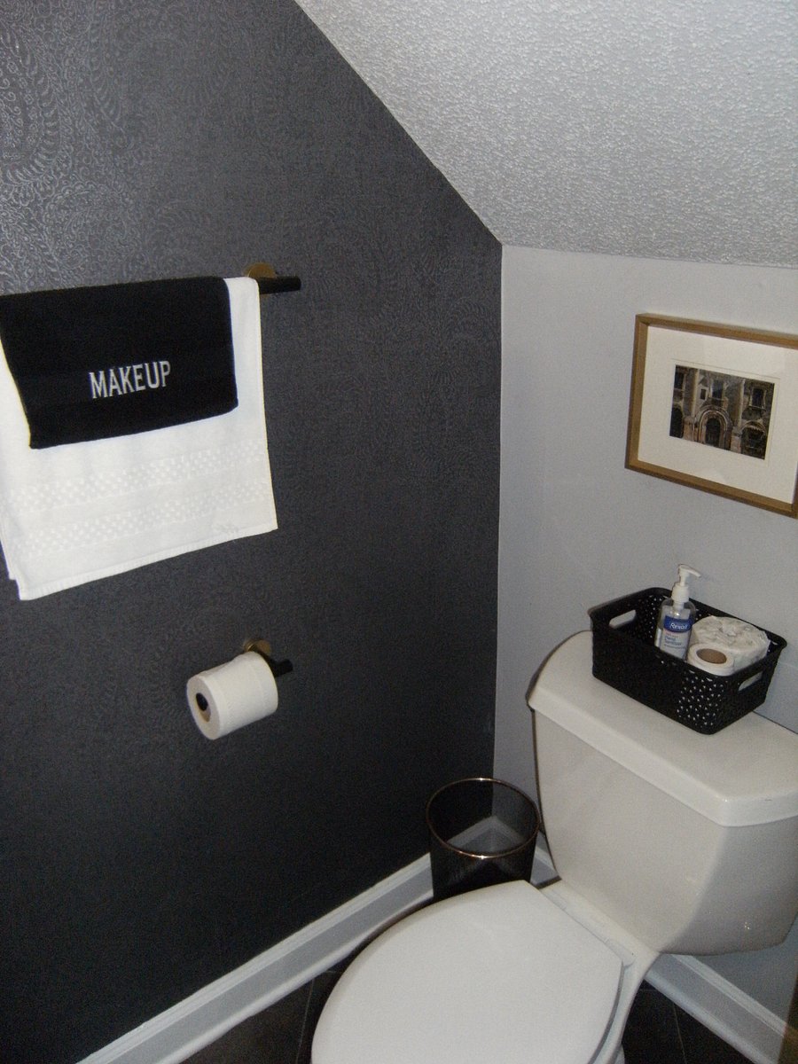 1st floor Powder Room