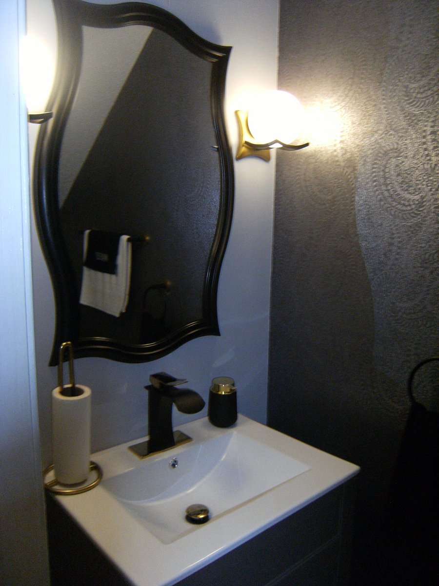 1st floor Powder Room