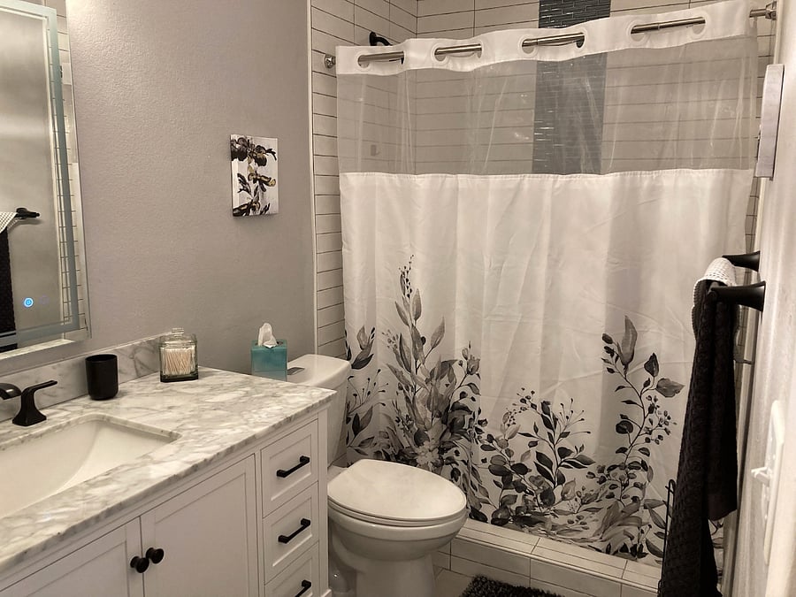 Master bath with large walk in shower