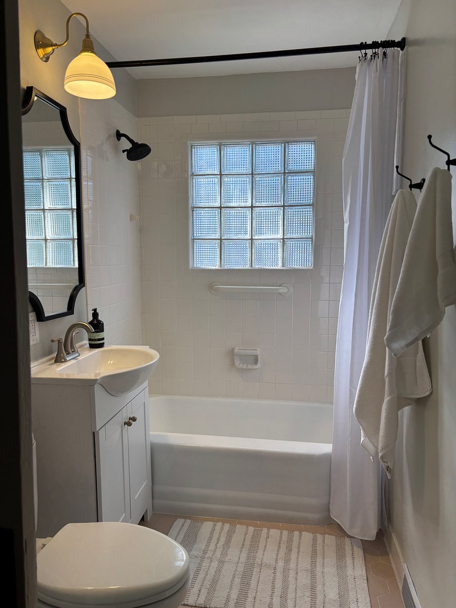 Lovely natural light in first floor bathroom. New toilet.