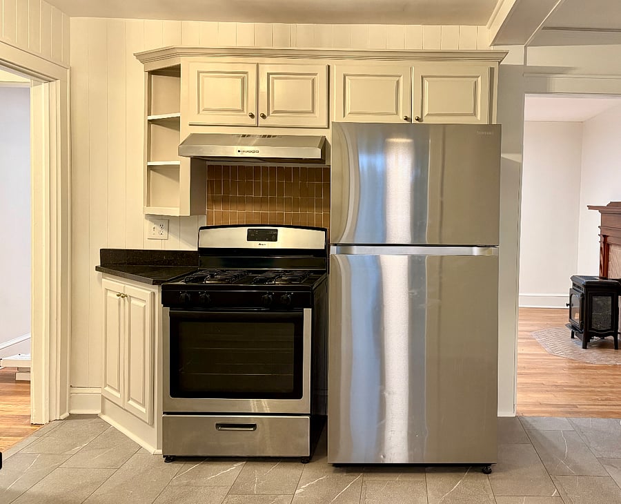 Gas Stove and electric oven for precise cooking!