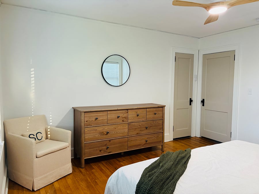 6 spacious drawer dresser