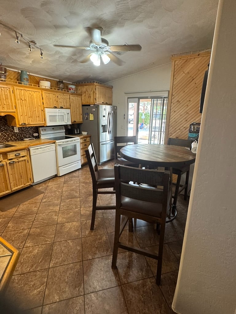 Furnished Finder property 912027_1 photo 6