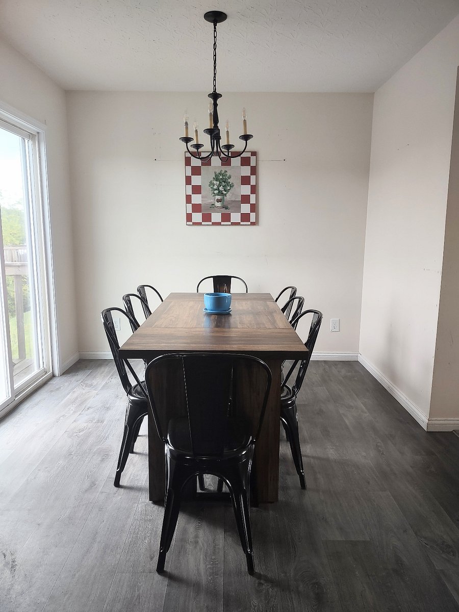 Dining room table