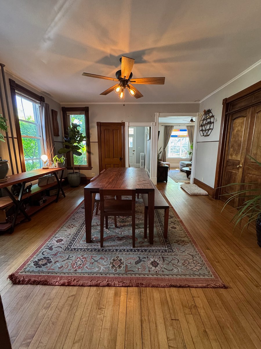Main Level
Dining Room
(View of Living Room)
(Shared)