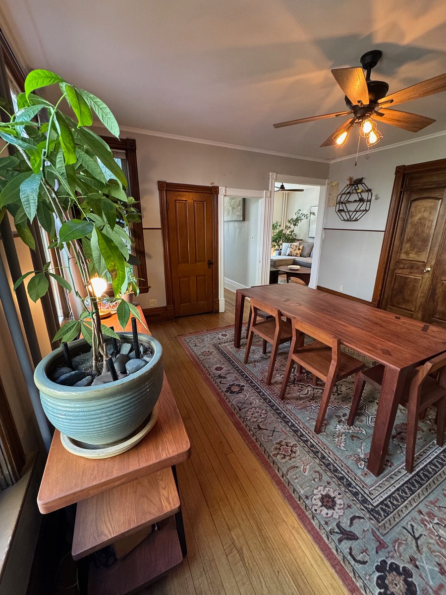 Main Level
Dining Room
(View of Living Room)
(Shared)