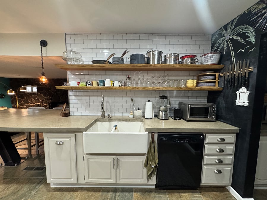 Kitchen Sink
dishwasher