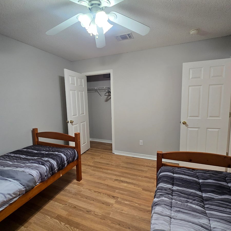 Furnished Finder property 912284_1 photo 16