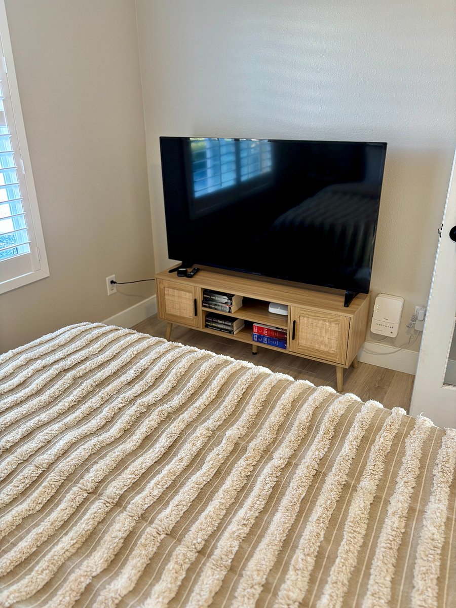 Private Room TV