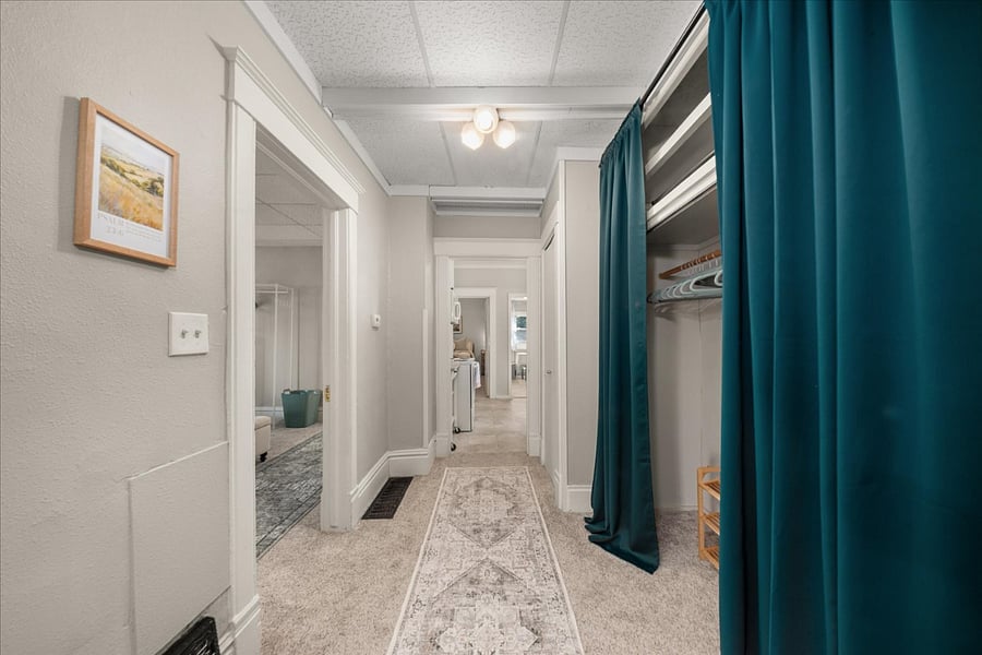 hallway/entryway