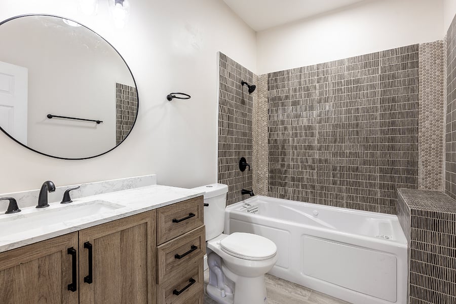 Primary Bedroom En-Suite Bathroom
