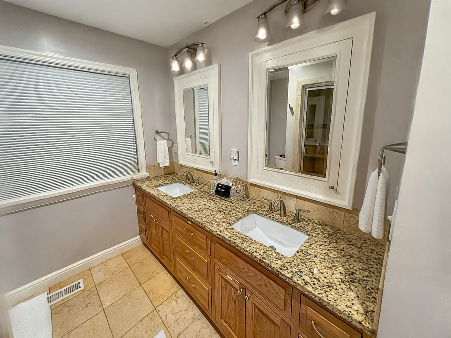 Earth and Ember Room Ensuite Bathroom: Dual vanity with lots of storage. 