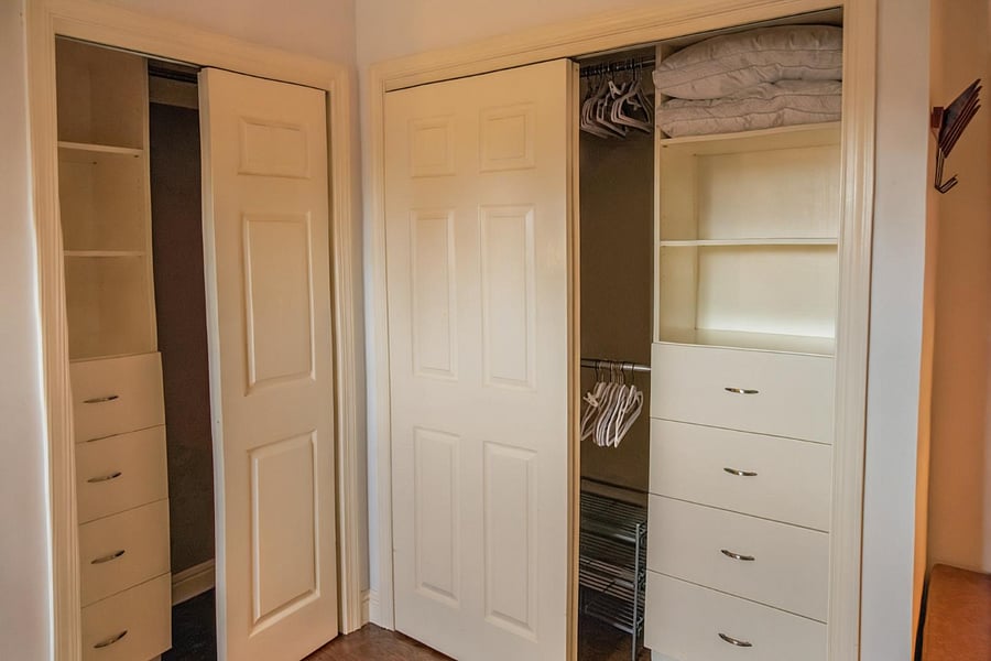 Earth and Ember Room: Custom closets