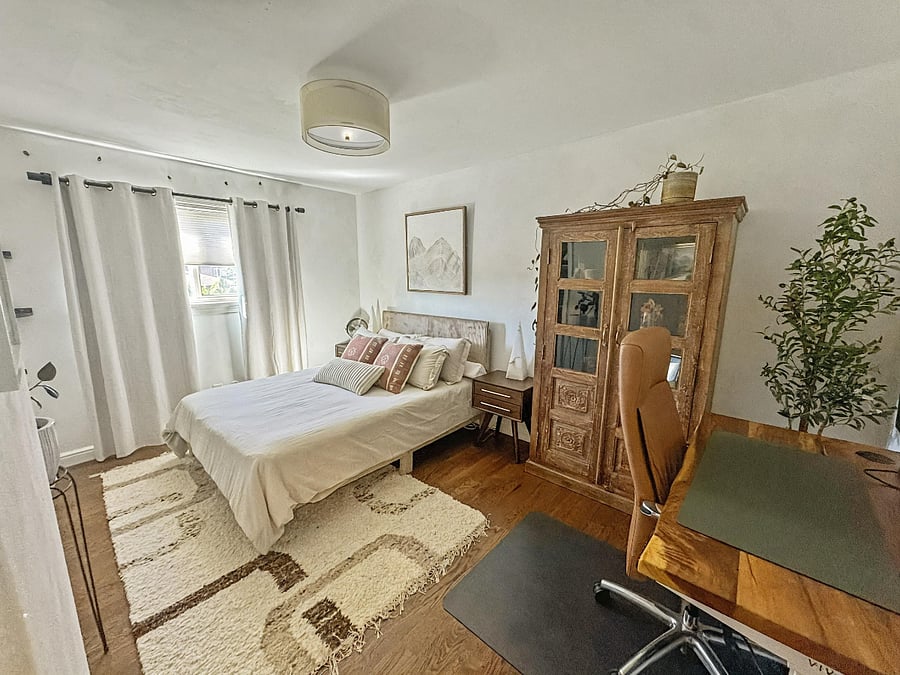 Aspen Grove Room: Queen Bed + Workspace (sit to stand desk w/Monitor) + Custom Closet w/ shelves + Blackout Curtains
