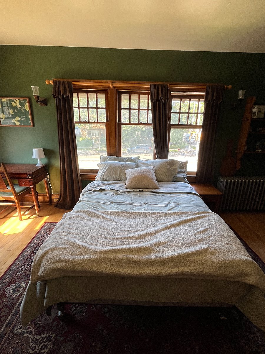 Bedroom 2 - New Queen size bed
