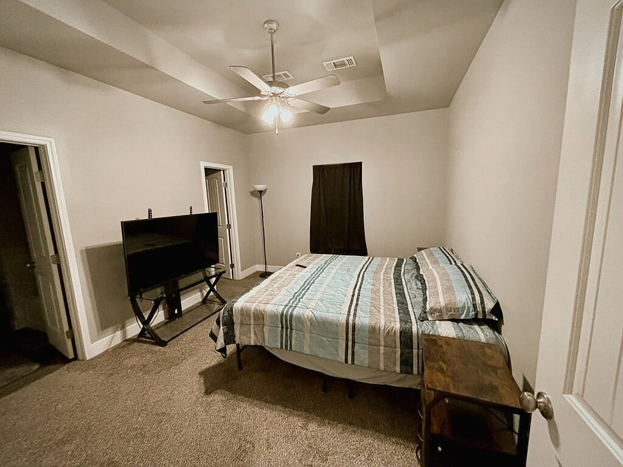 Furnished Finder property 912825_1 photo 4