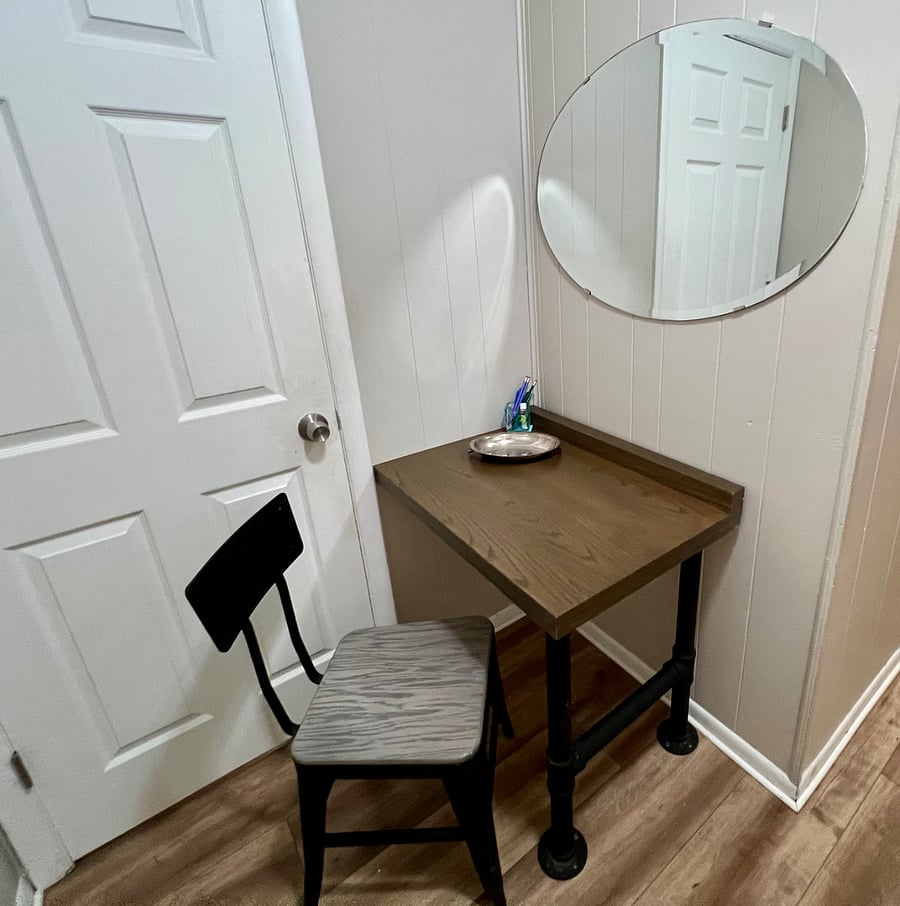 Sturdy Desk 