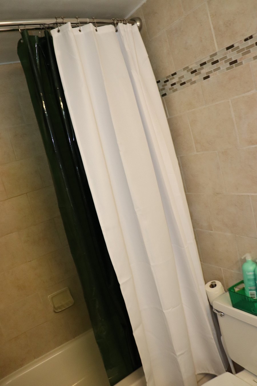 Main Full Bathroom