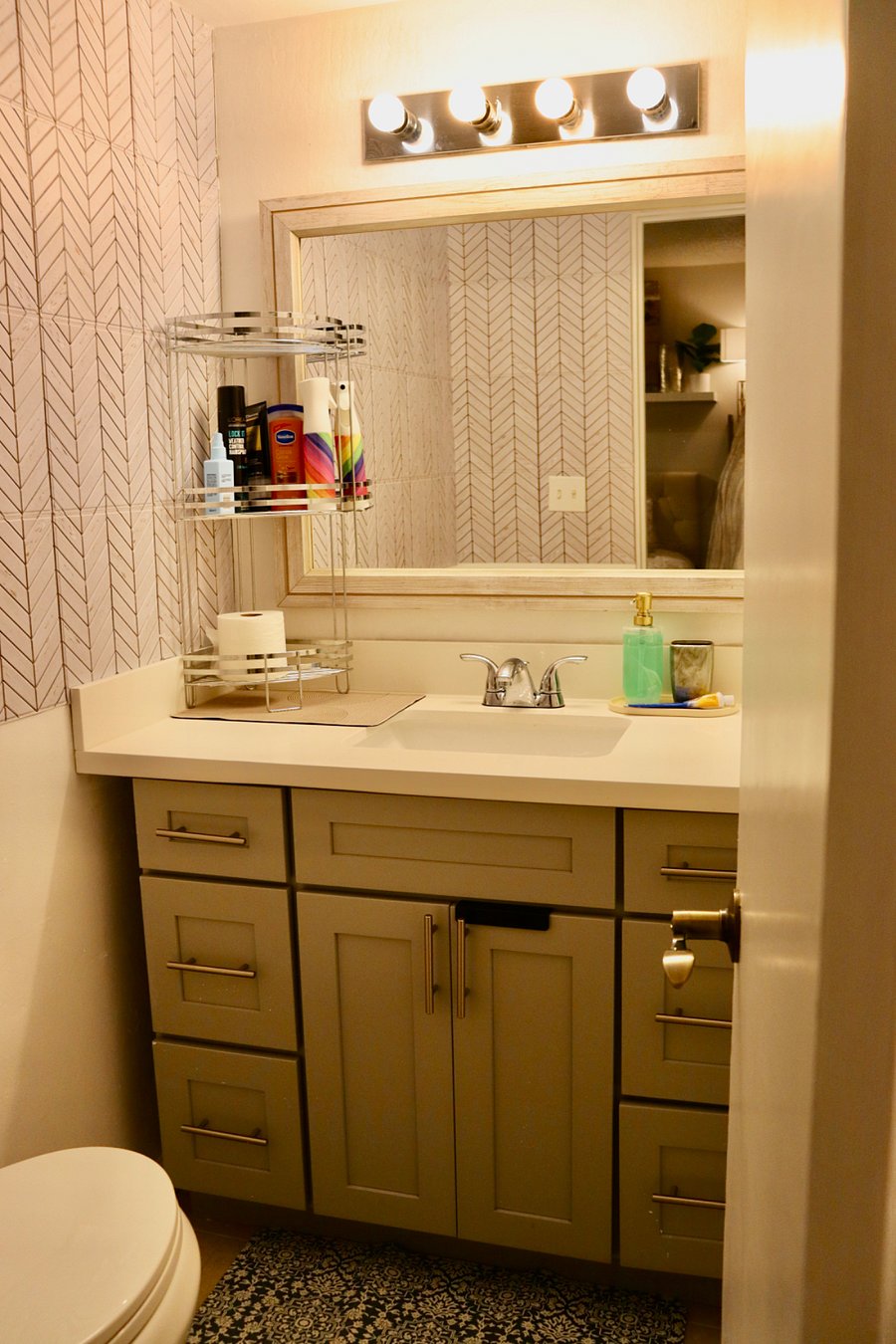 1/2 Private Bath