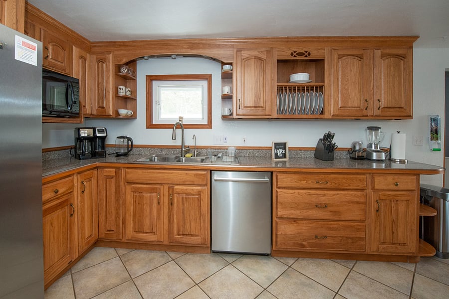 Plenty of counter space for cooking and cooking prep