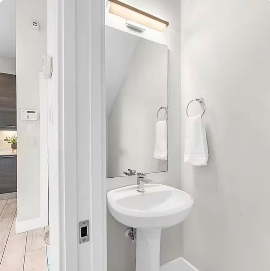Half bath down stairs
