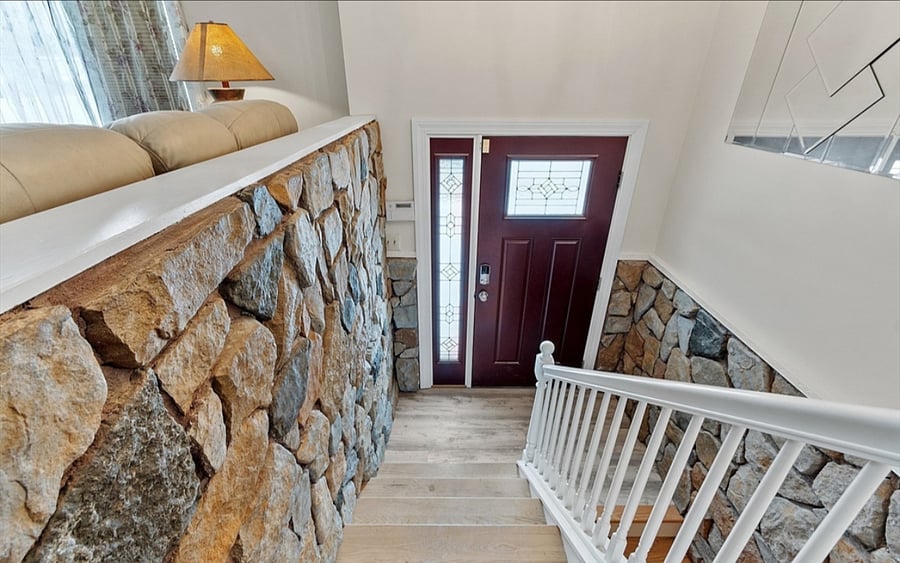 Entrance to the house 