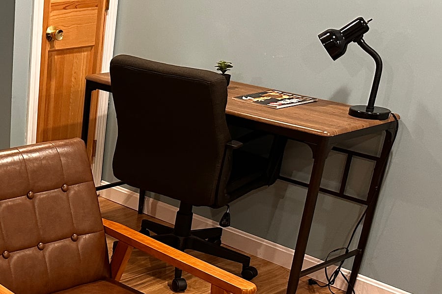 Work station with comfortable office chair
