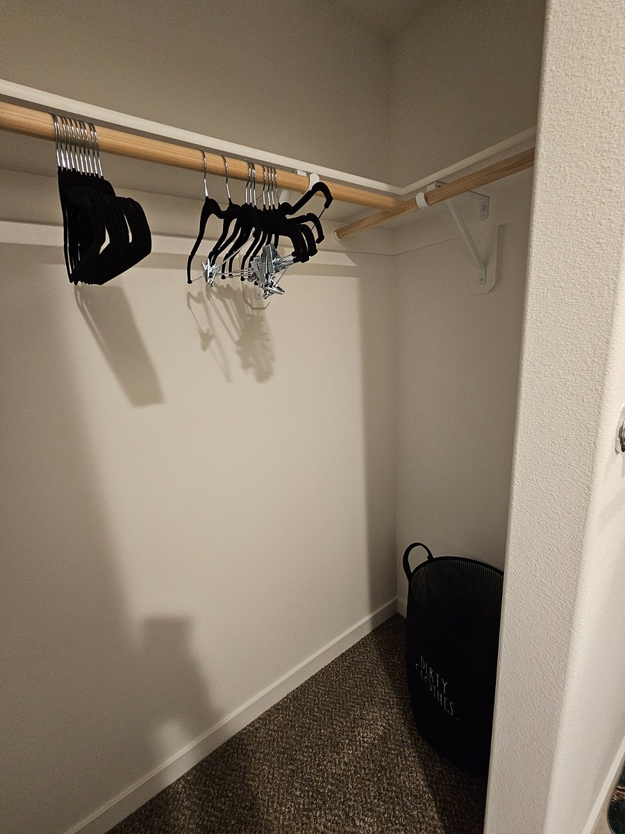 Walk in closet master bath