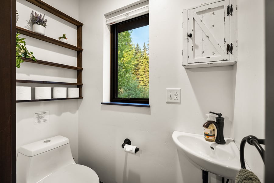 Upper floor Master Bath