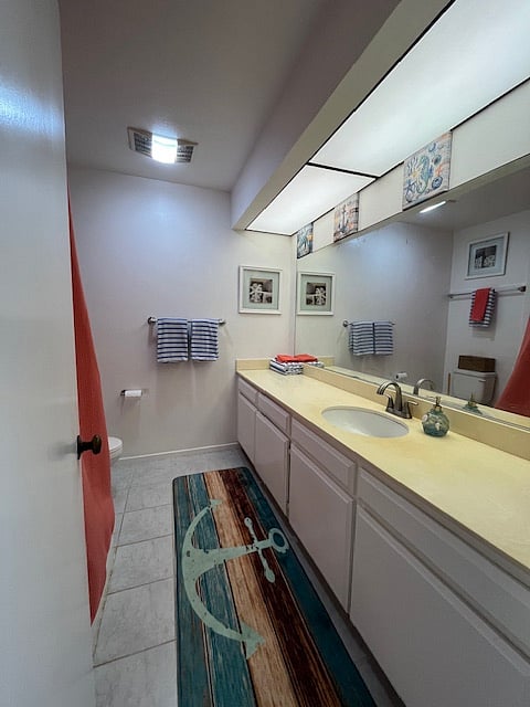 Shared bath