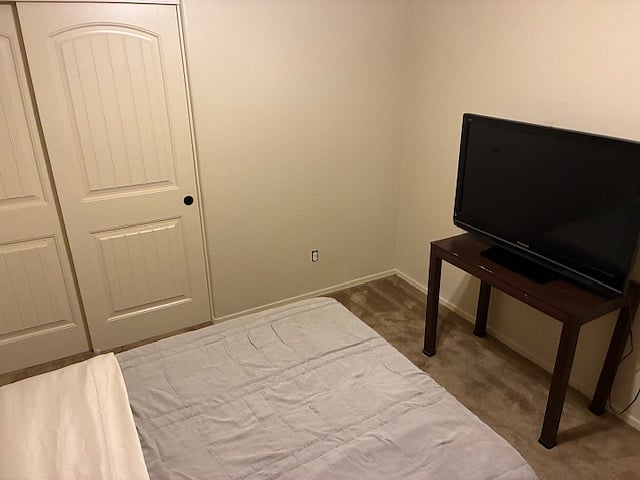 Bedroom 2 - Full Bed